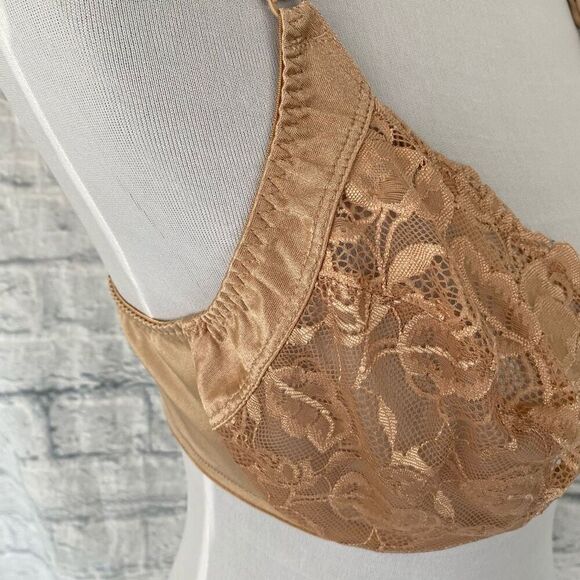 Olga women 38D underwire push up lace bra w/3 hook back closure tan - Picture 4 of 9